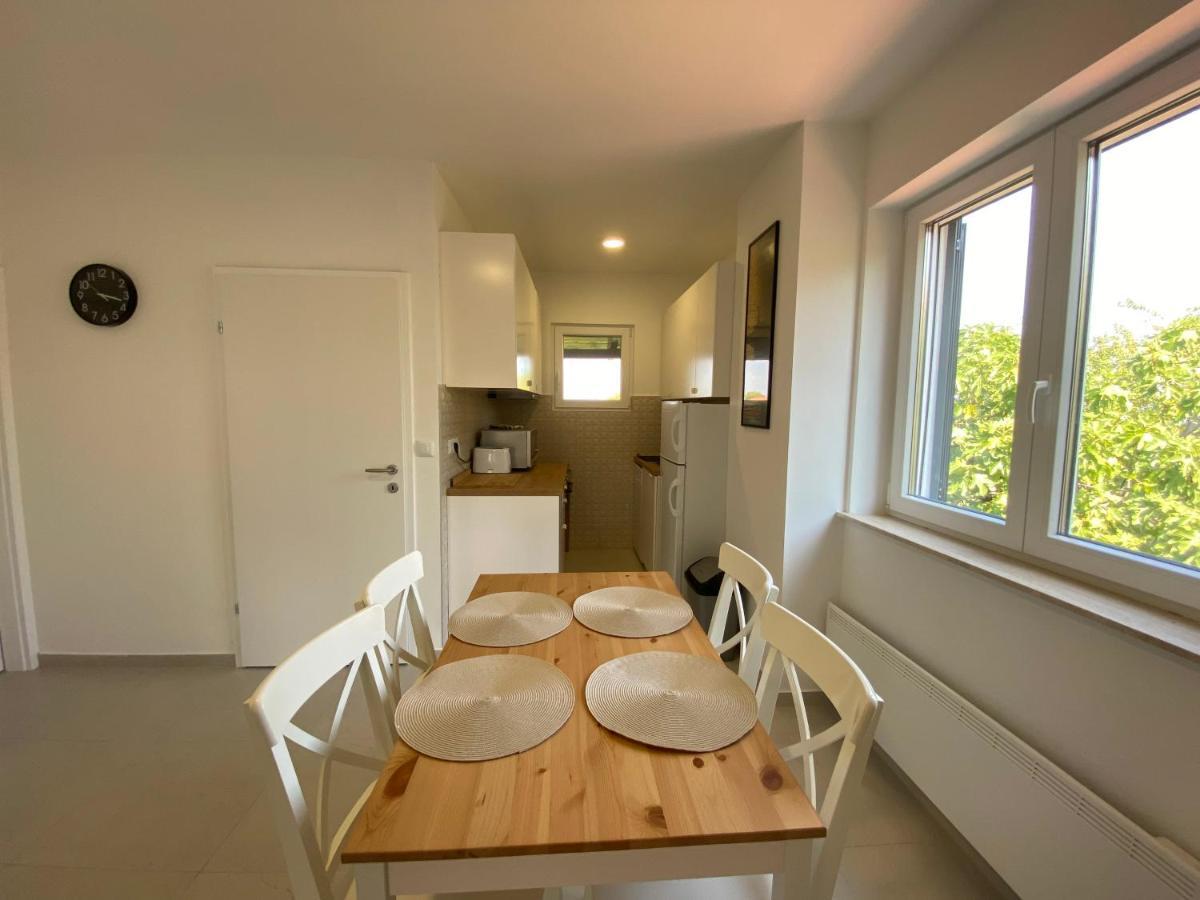 Maris Apartment Премантура Екстериор снимка